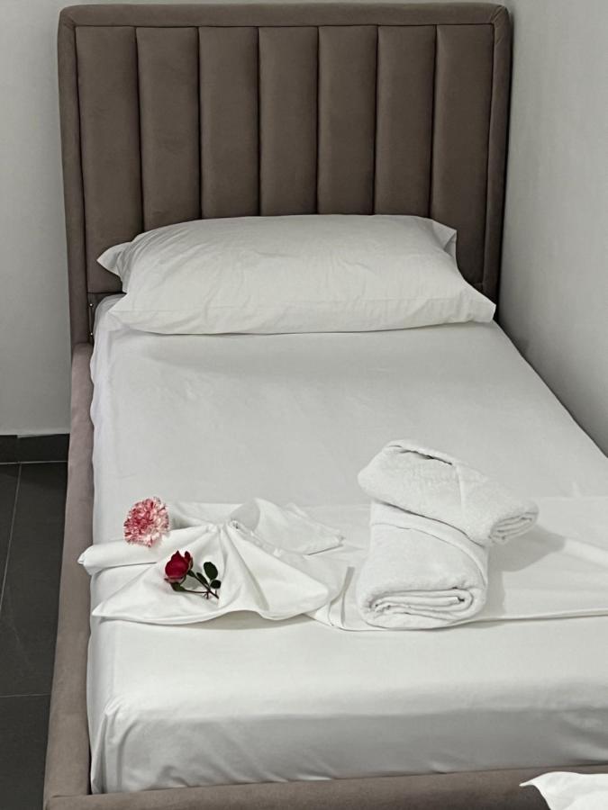 Villa Rreze Dielli Vlorë Buitenkant foto