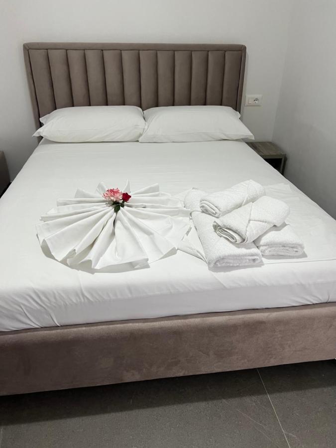 Villa Rreze Dielli Vlorë Buitenkant foto